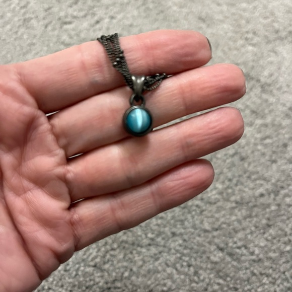 2 sided pendant- blue tigers eye & flower black multi strand chain Kenneth Cole - Picture 4 of 11